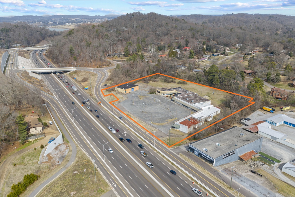 2862 Dresser Rd, Knoxville, TN for Sale