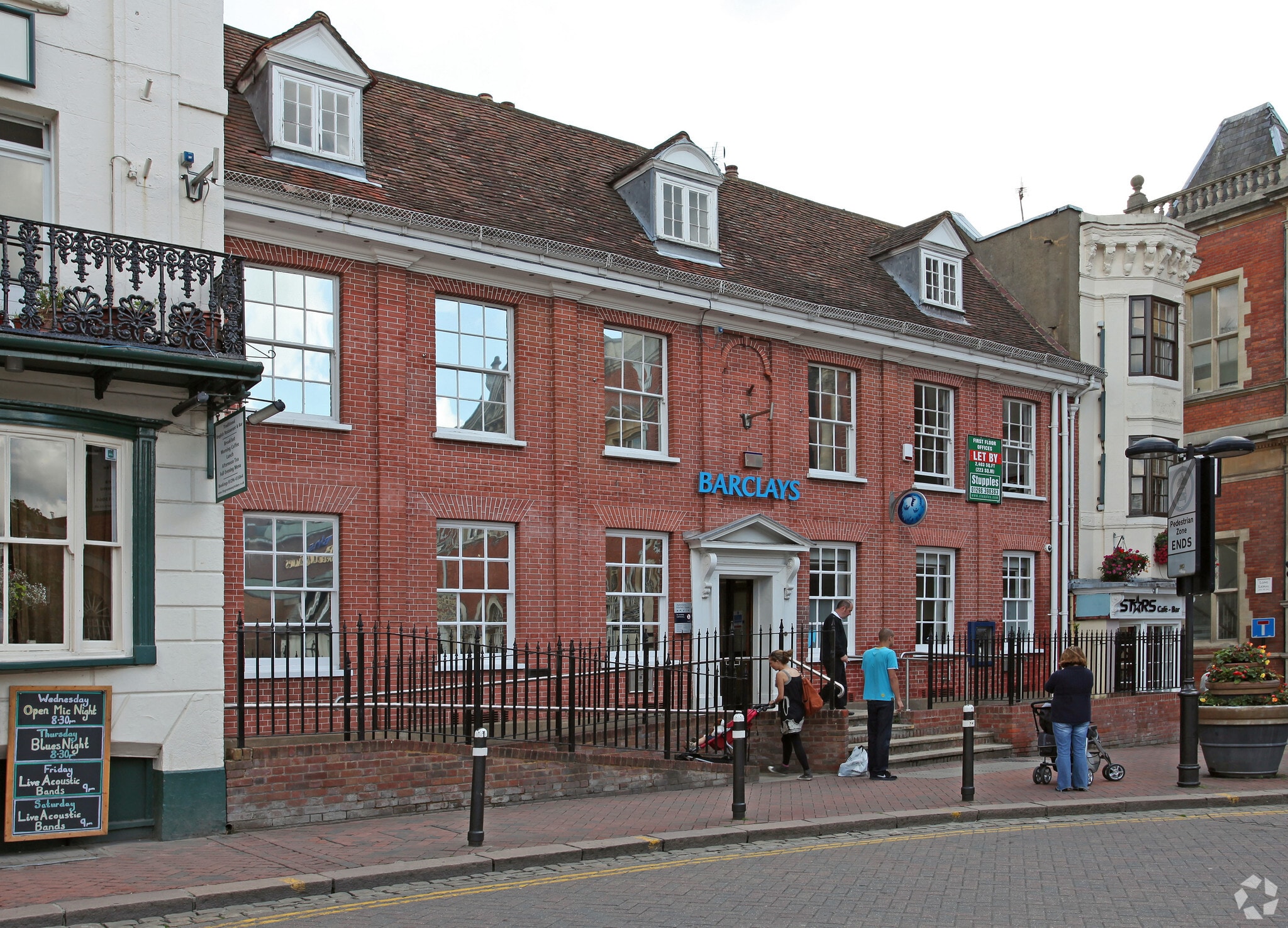 34 Market Sq, Aylesbury, BKM for Sale