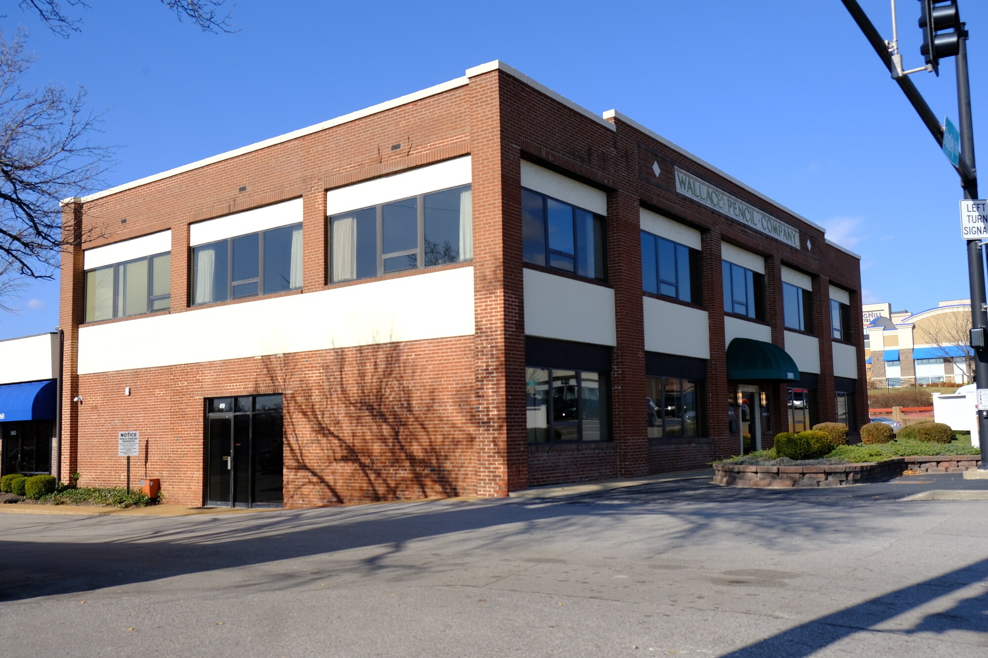 2001 S Hanley Rd Saint Louis, MO 63144 Office Property for Lease on