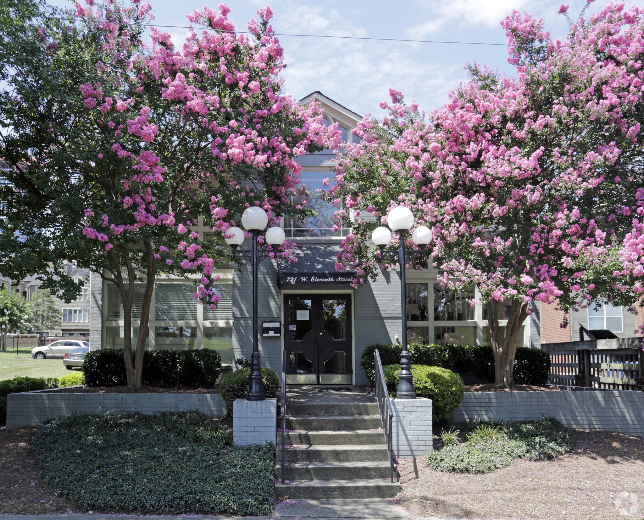 217 & 221 W 11th St, Charlotte, NC for Sale