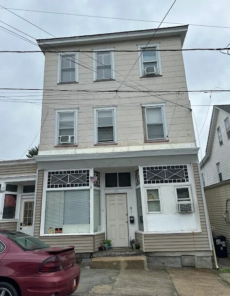 115 E Ruddle St, Coaldale, PA for Sale