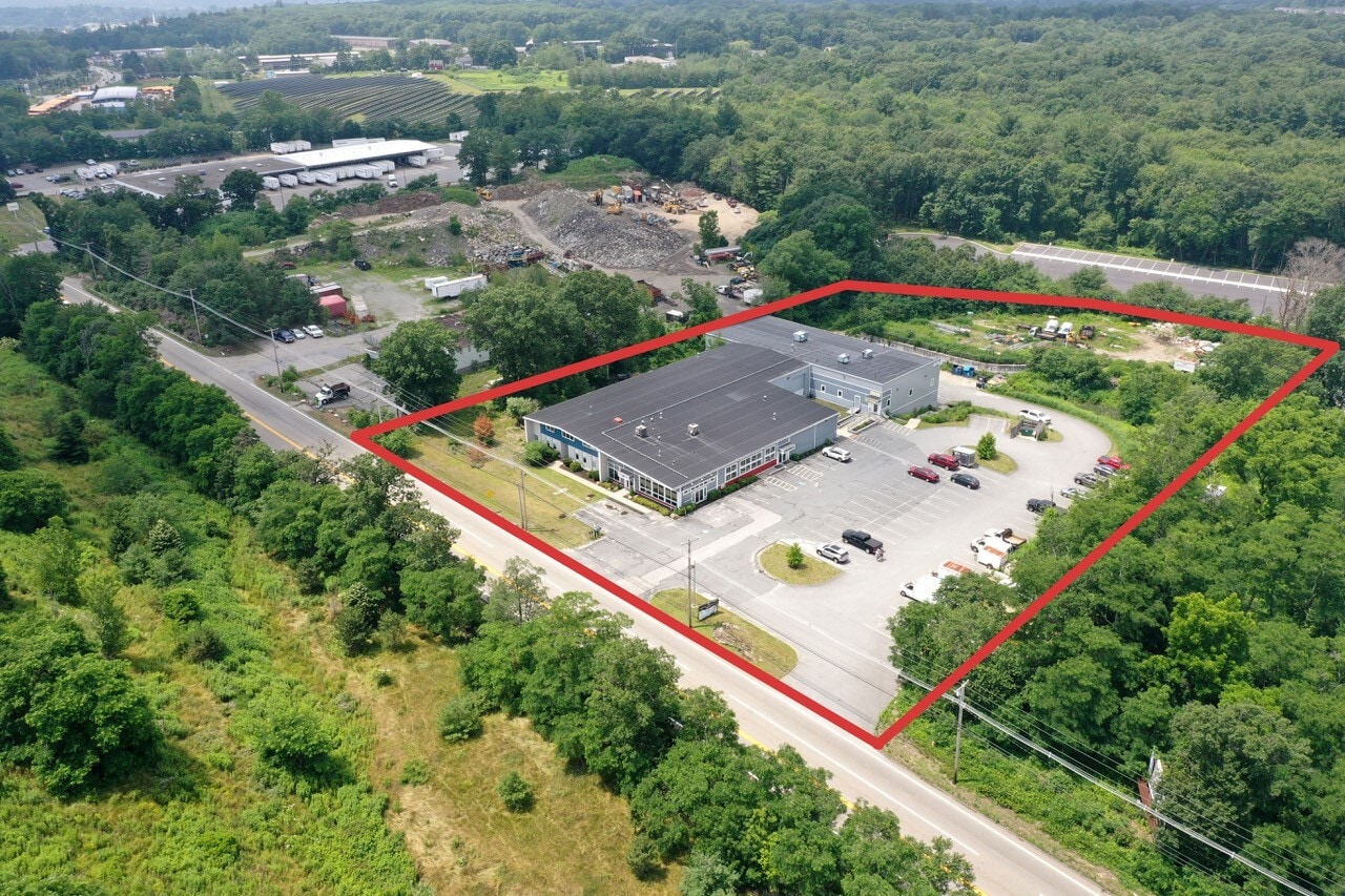 697 Hartford Tpke, Shrewsbury, MA for Rent