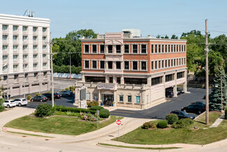 Oakbrook Terrace, IL Office/Medical - 17W300 22nd St