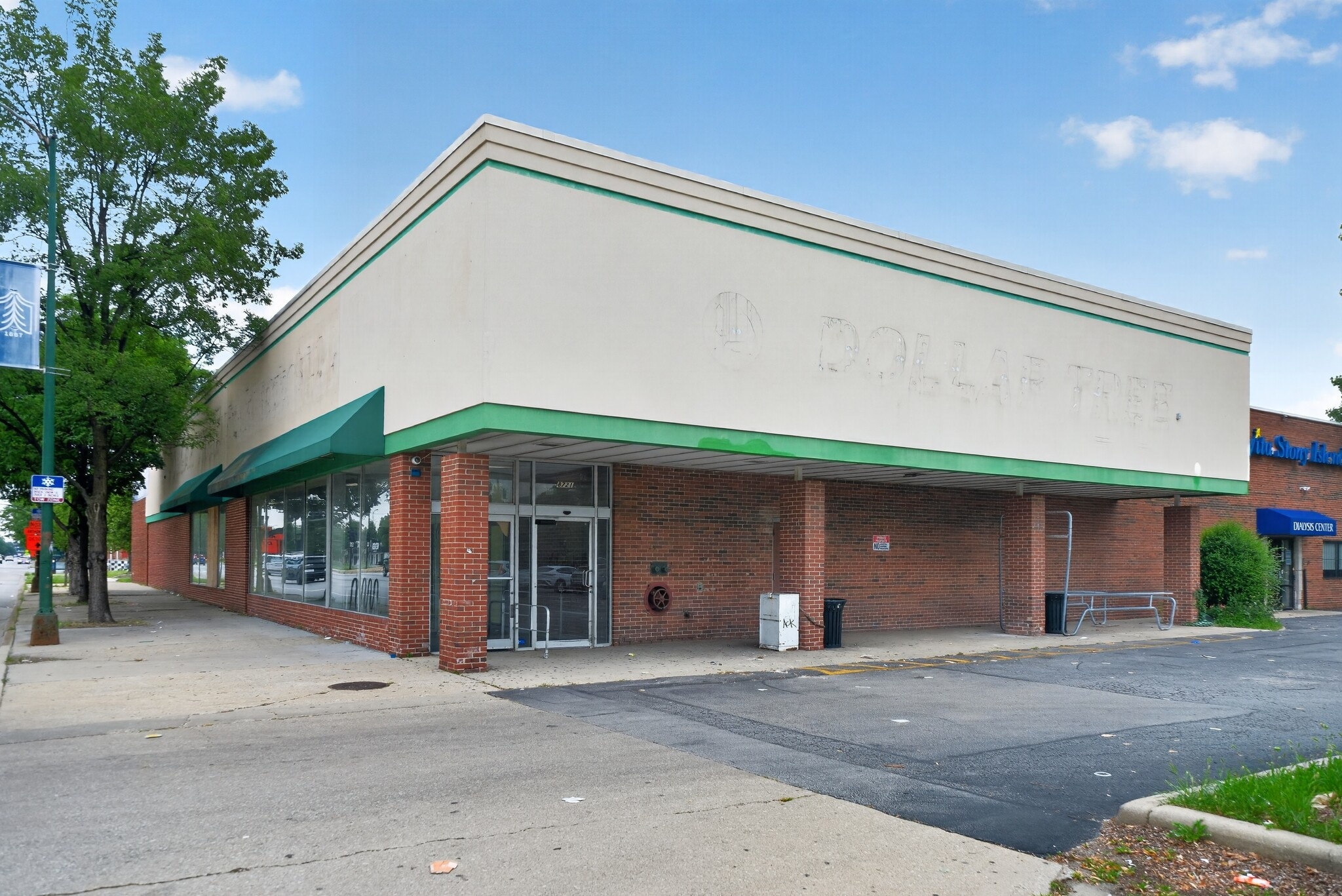 8721 S Stoney Island Ave, Chicago, IL for Rent