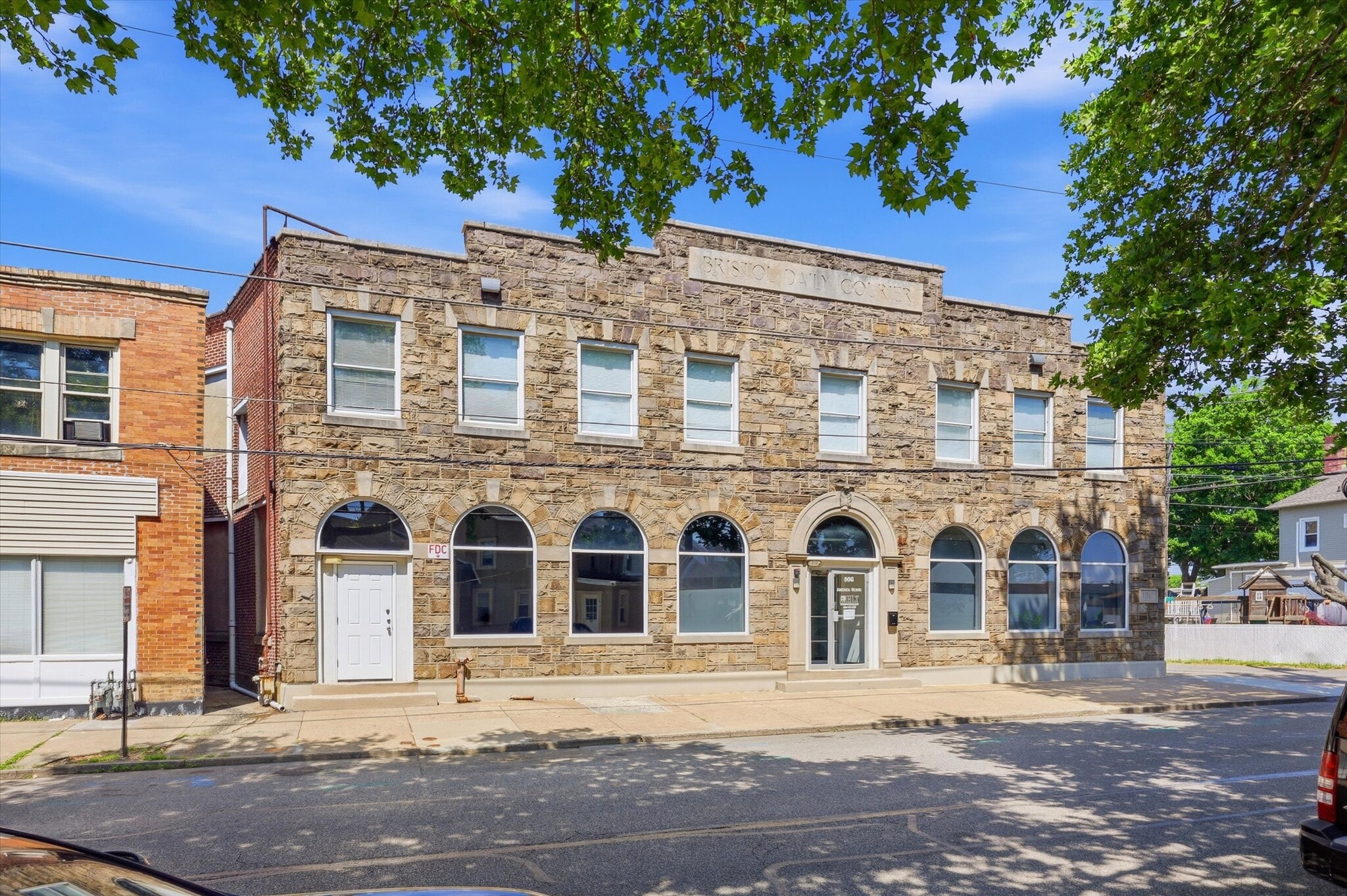 806 Beaver St, Bristol, PA for Sale