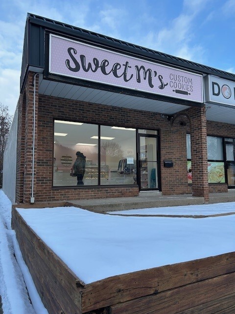 43 Main St E, Grimsby, ON for Rent