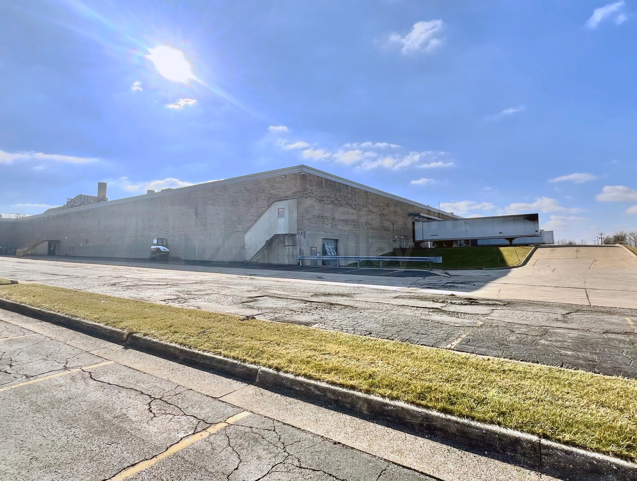 4550 Darrow Rd, Stow, OH for Rent