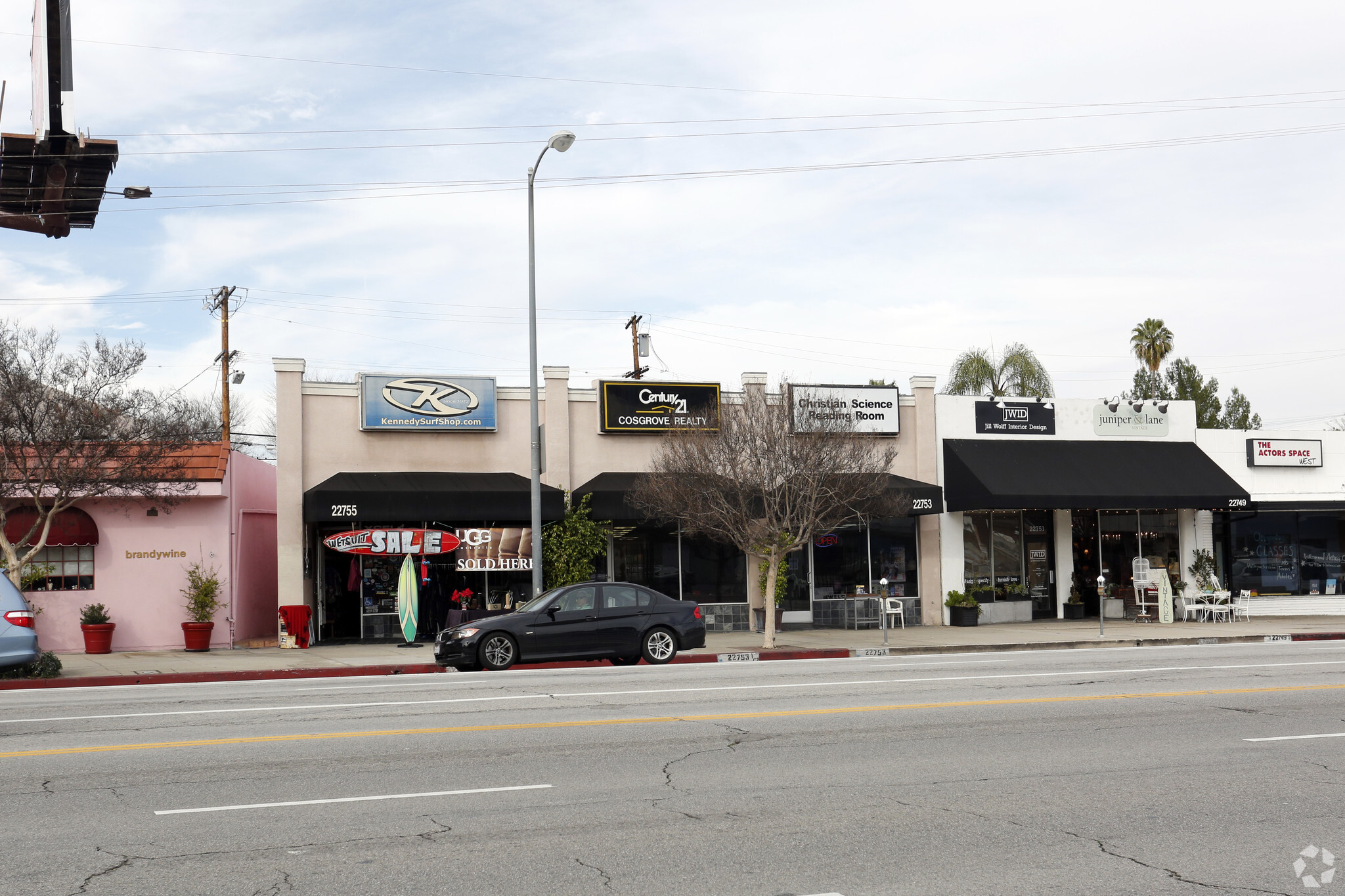 22753-22755 Ventura Blvd, Woodland Hills, CA for Rent