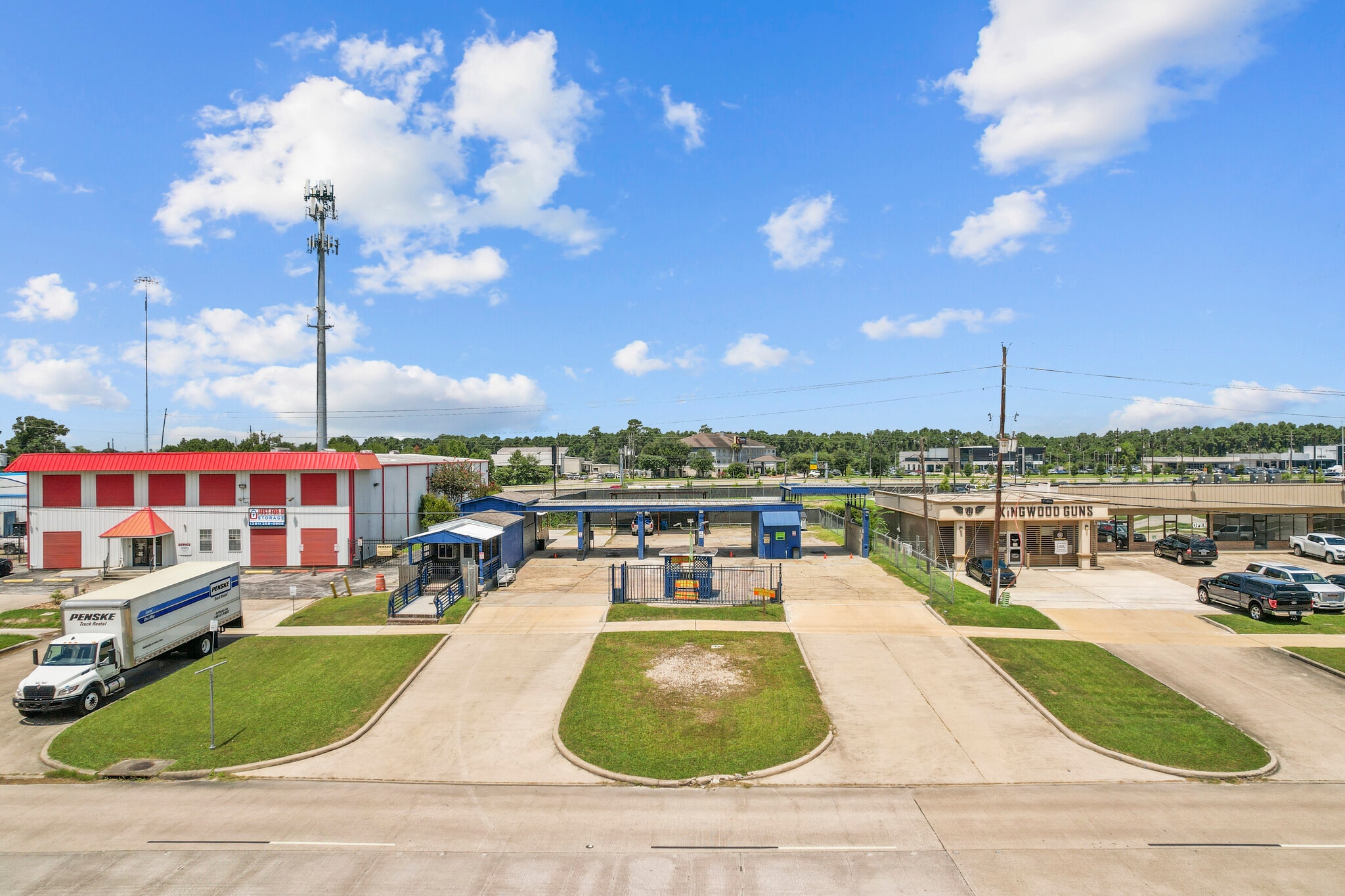 22319 Loop 494, Kingwood, TX for Sale