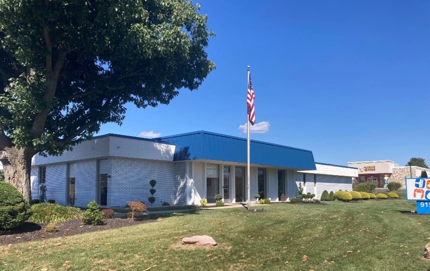 915 S Trooper Rd, Norristown, PA for Rent