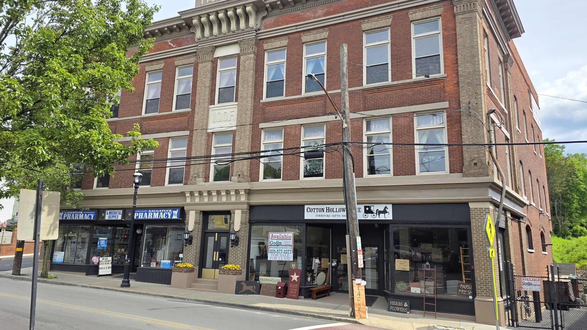 149 Maple St, Naugatuck, CT for Sale