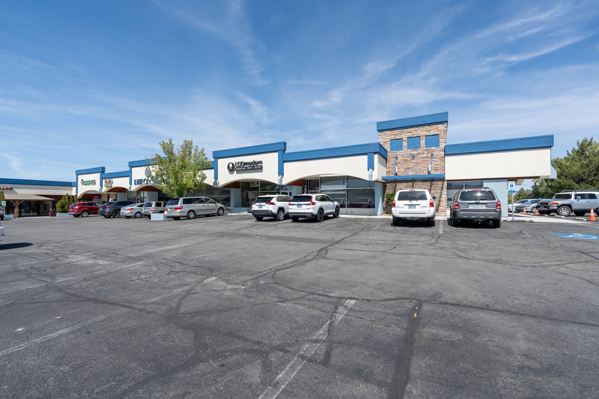 901-971 W Moana Ln, Reno, NV for Rent