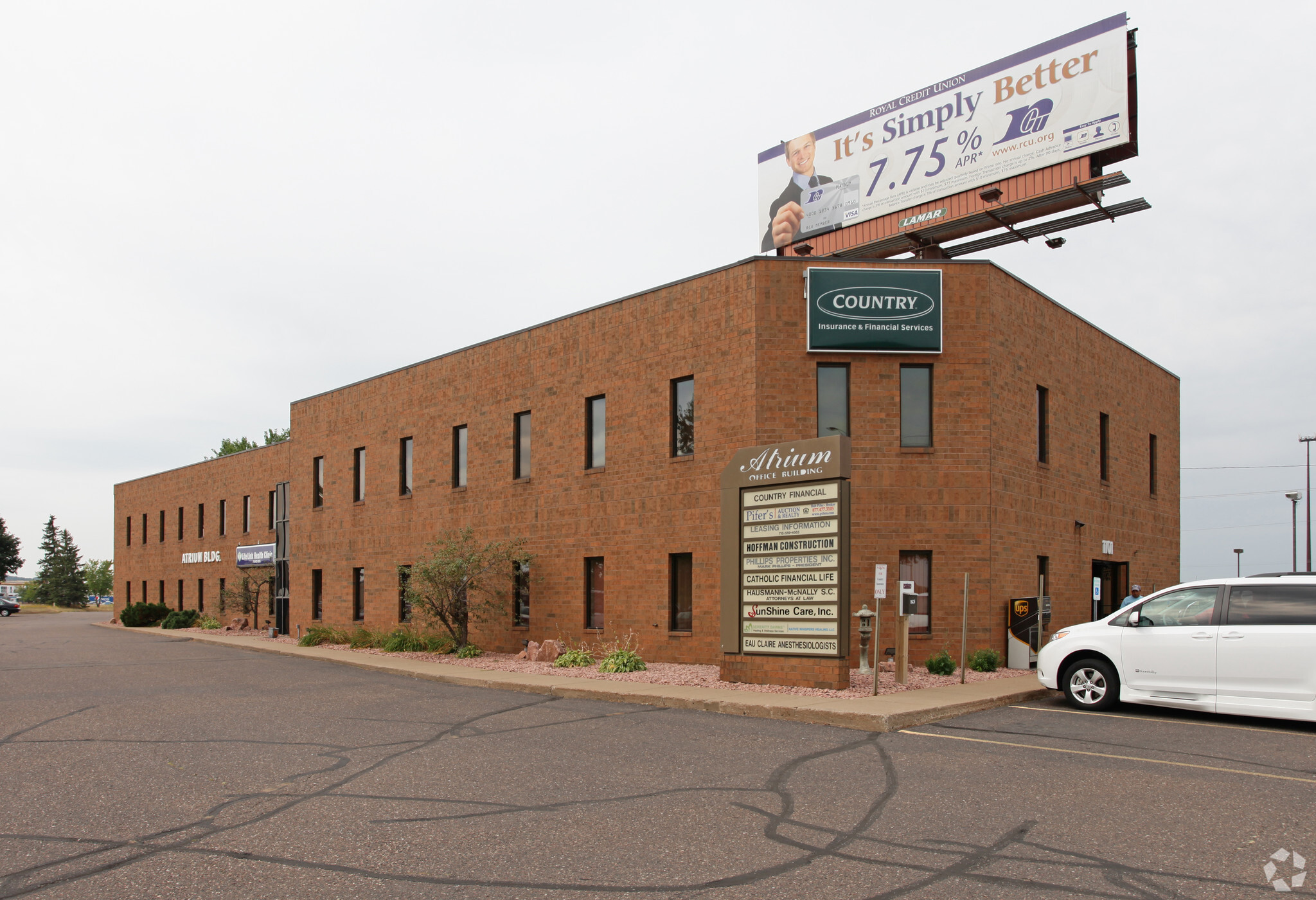1101 W Clairemont Ave, Eau Claire, WI for Rent