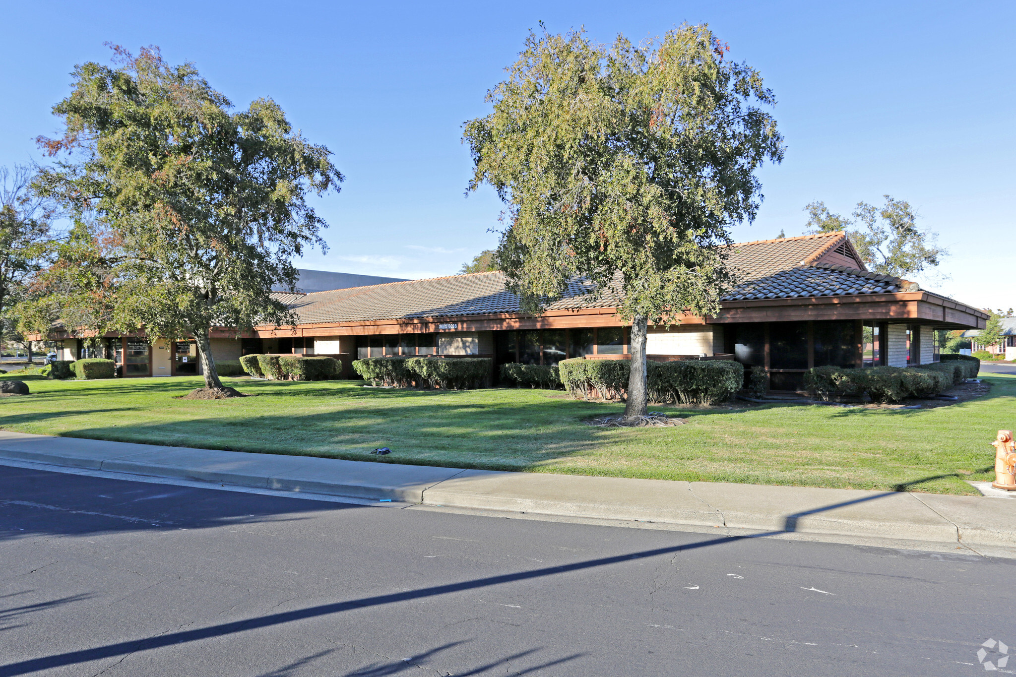 3002-3028 Beacon Blvd, West Sacramento, CA for Rent