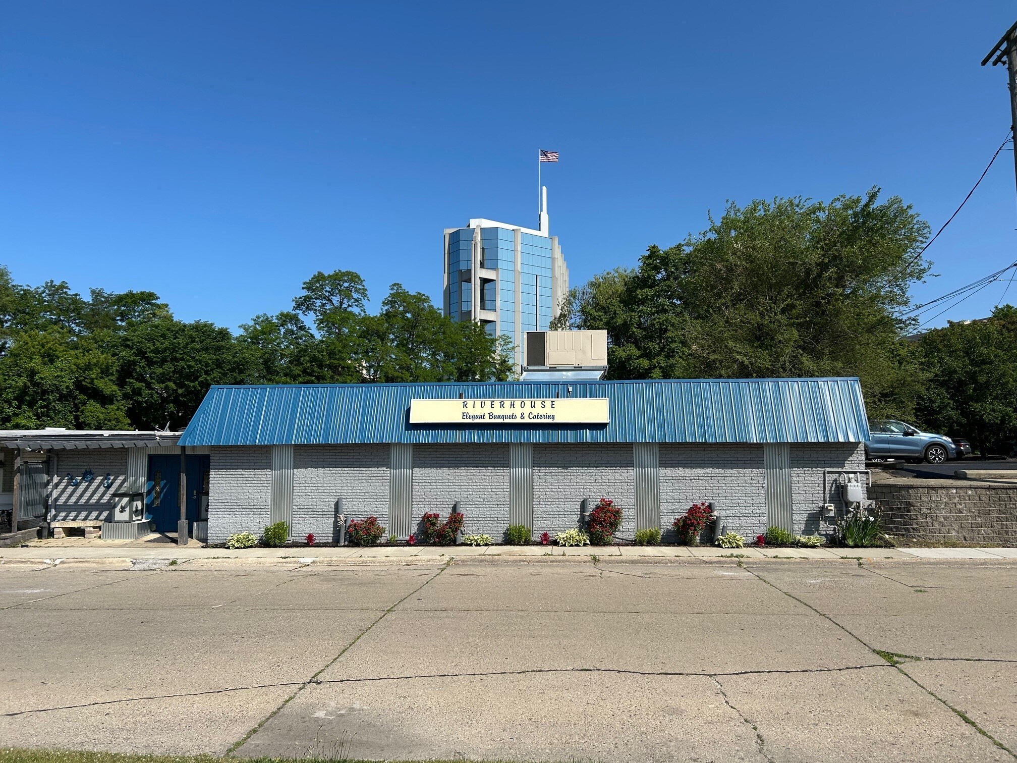 5 Amvet Dr, Mount Clemens, MI for Sale