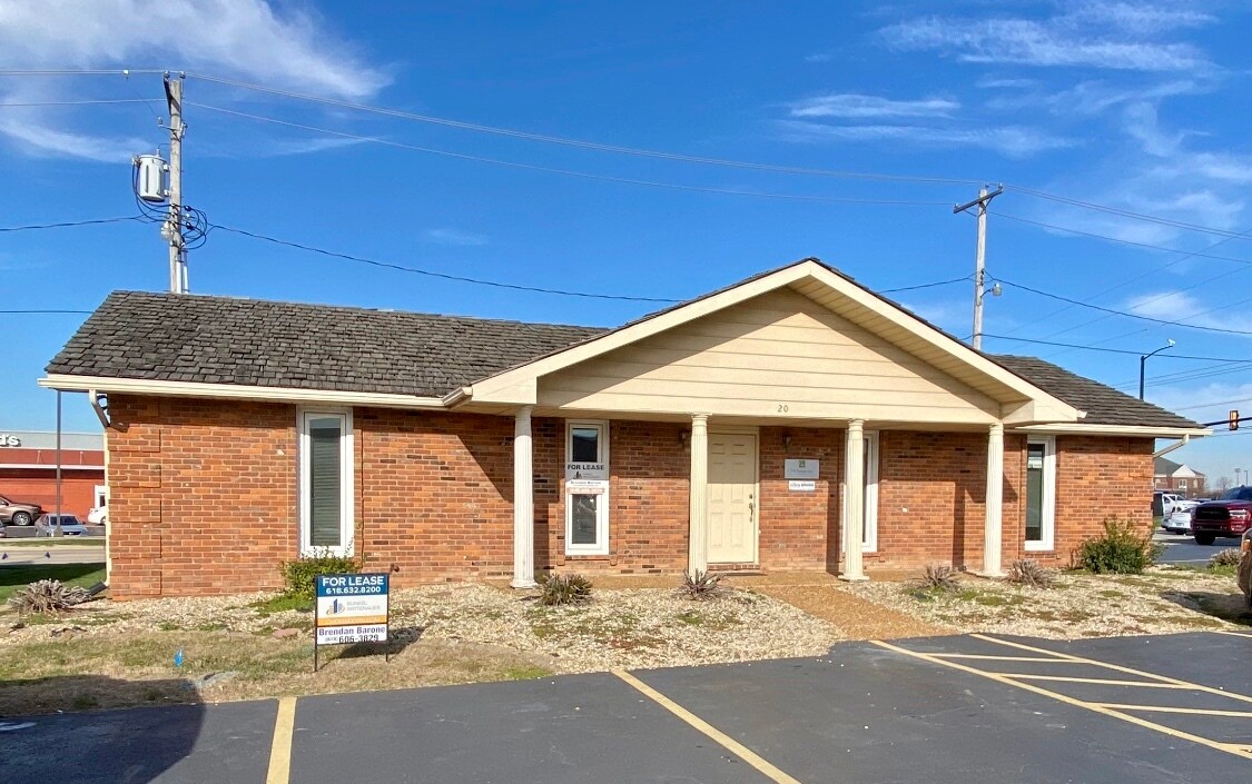 20 Edwardsville Professional Park Edwardsville, IL 62025 Office