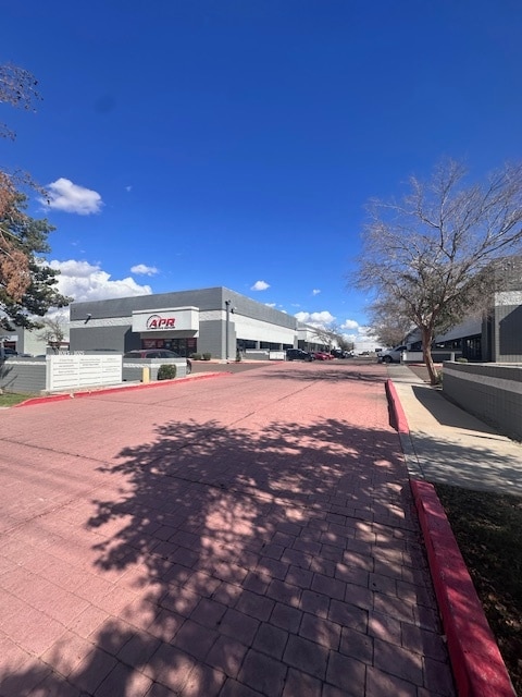 1025 N McQueen Rd, Gilbert, AZ for Rent