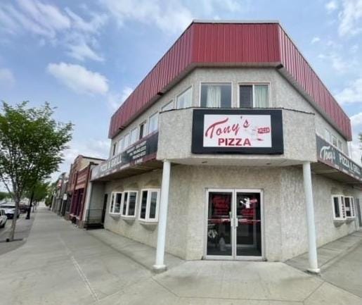 210 10, Wainwright, AB for Sale