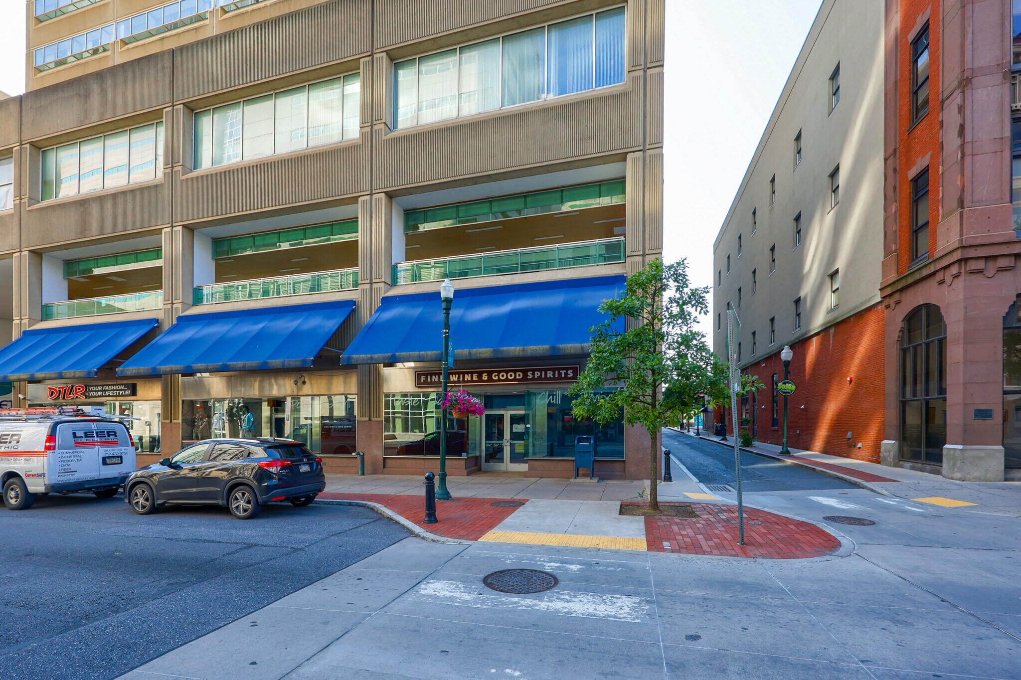 333 Market St, Harrisburg, PA for Rent