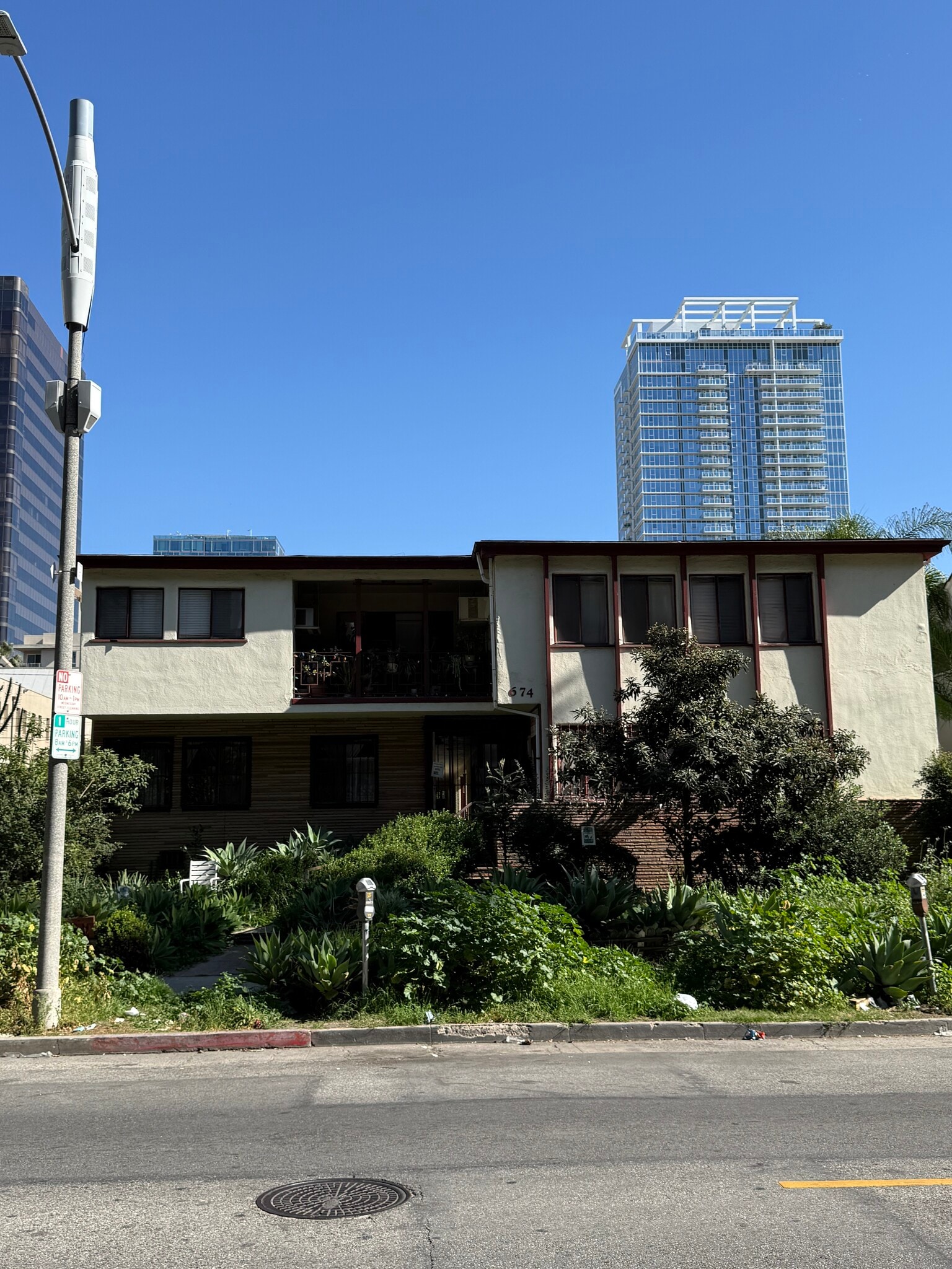 674 S Catalina St, Los Angeles, CA for Sale