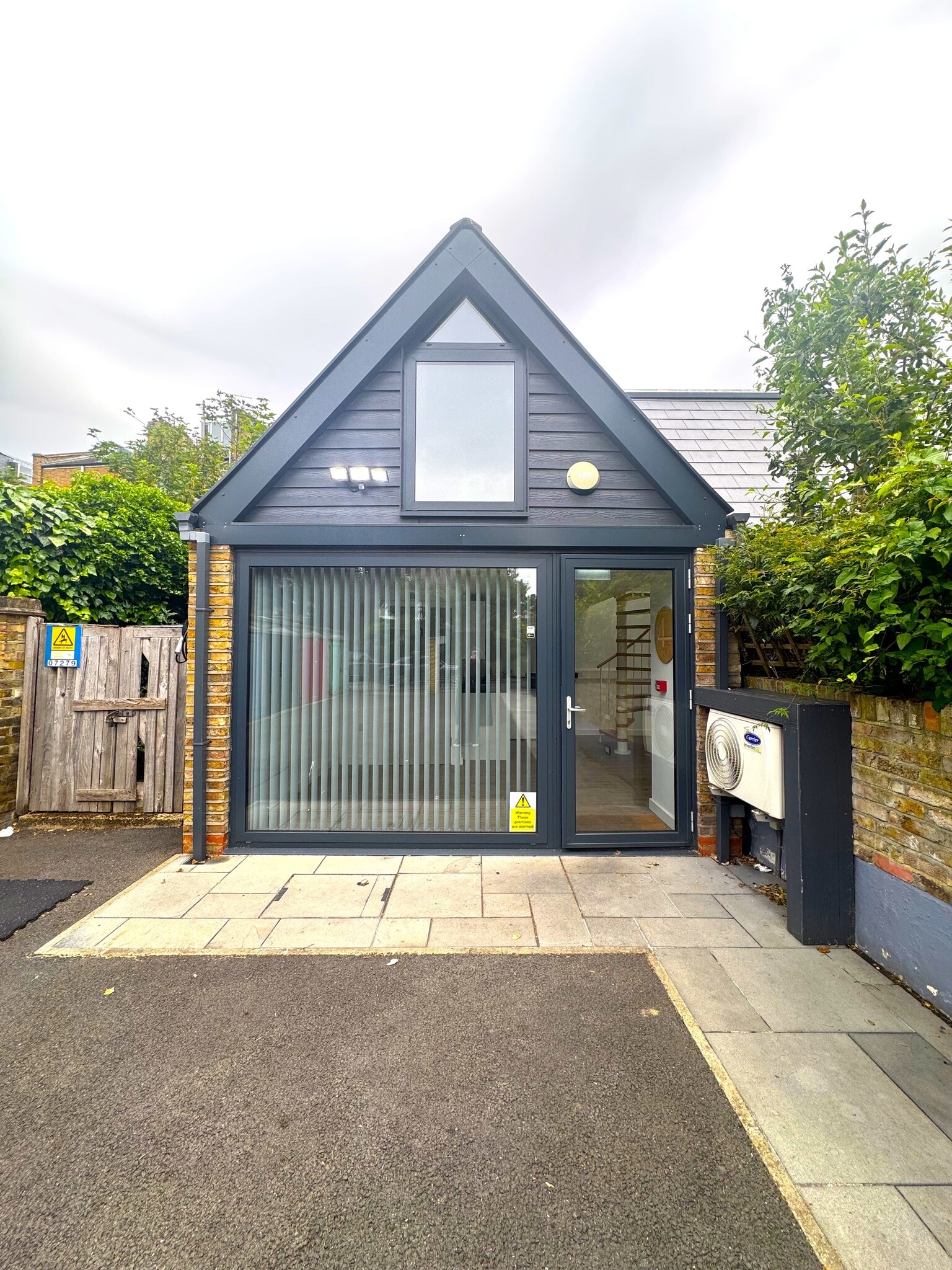 2A St Johns Hill Grove, London, LND for Rent