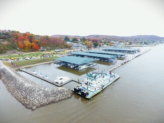 Grafton, IL Marinas - 215 W Water St