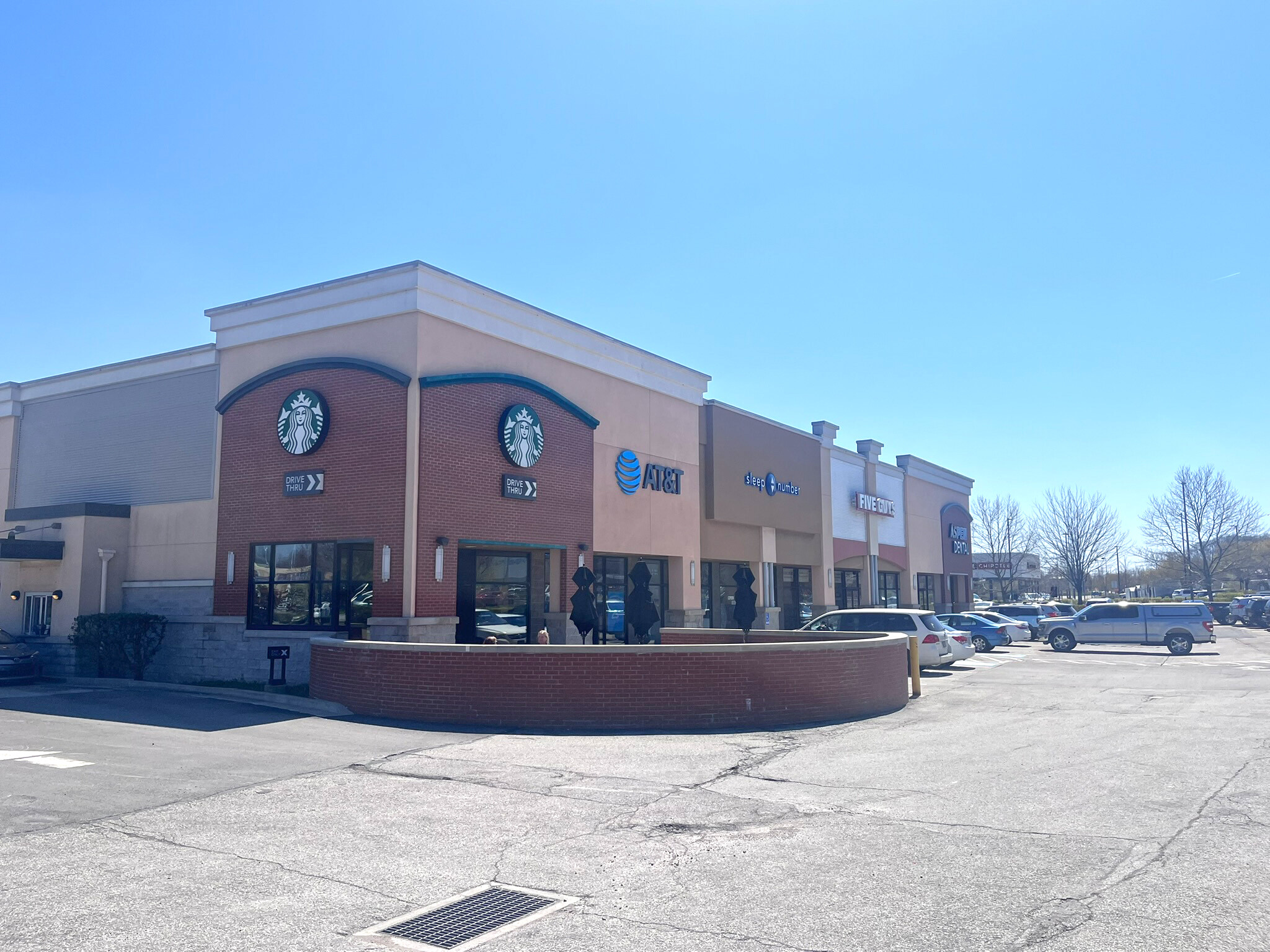2025-2031 Pittsburgh Mills Blvd, Tarentum, PA for Rent