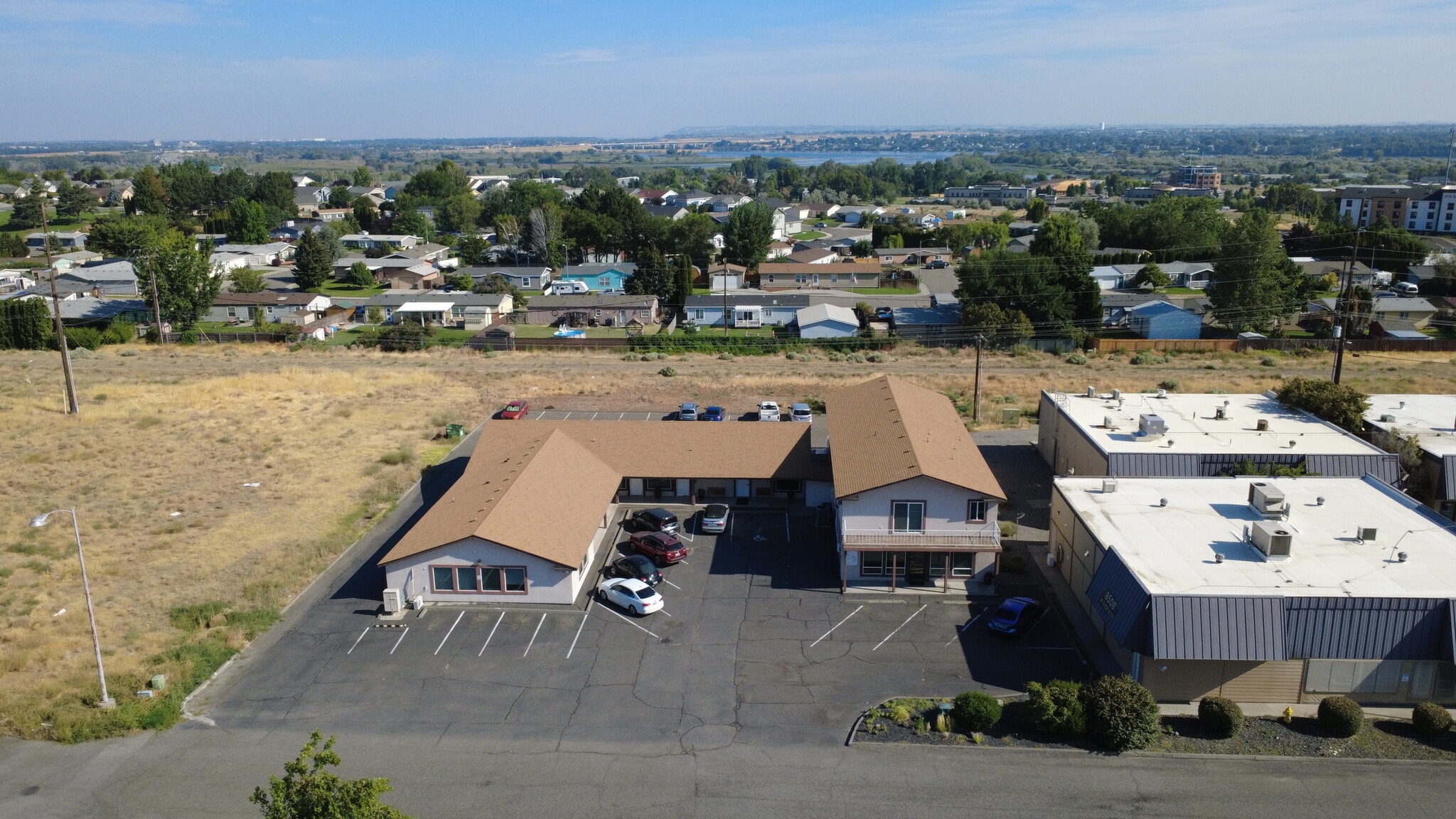 8514 W Gage Blvd, Kennewick, WA for Sale