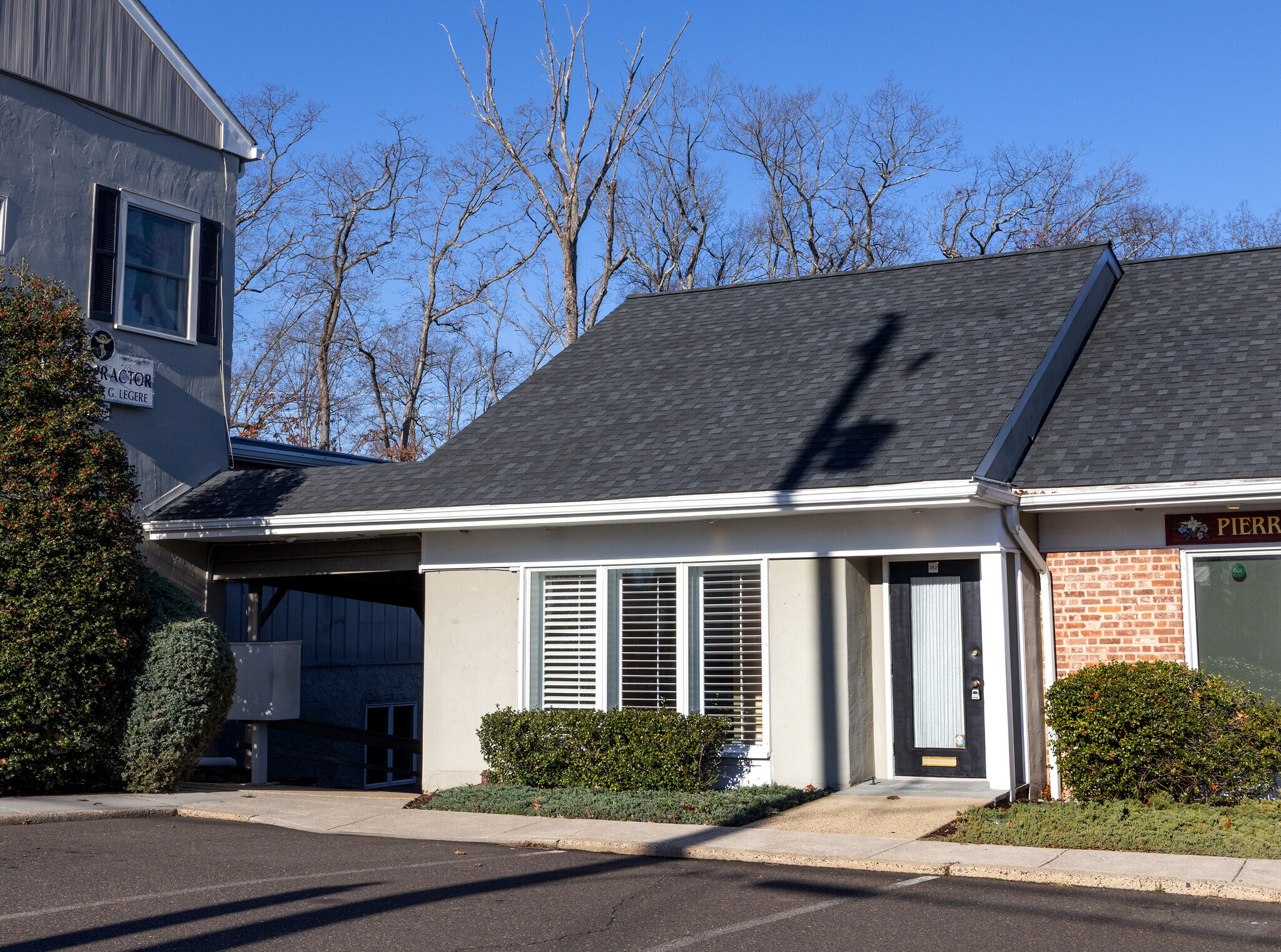 352-362 W Bridge St, New Hope, PA for Sale