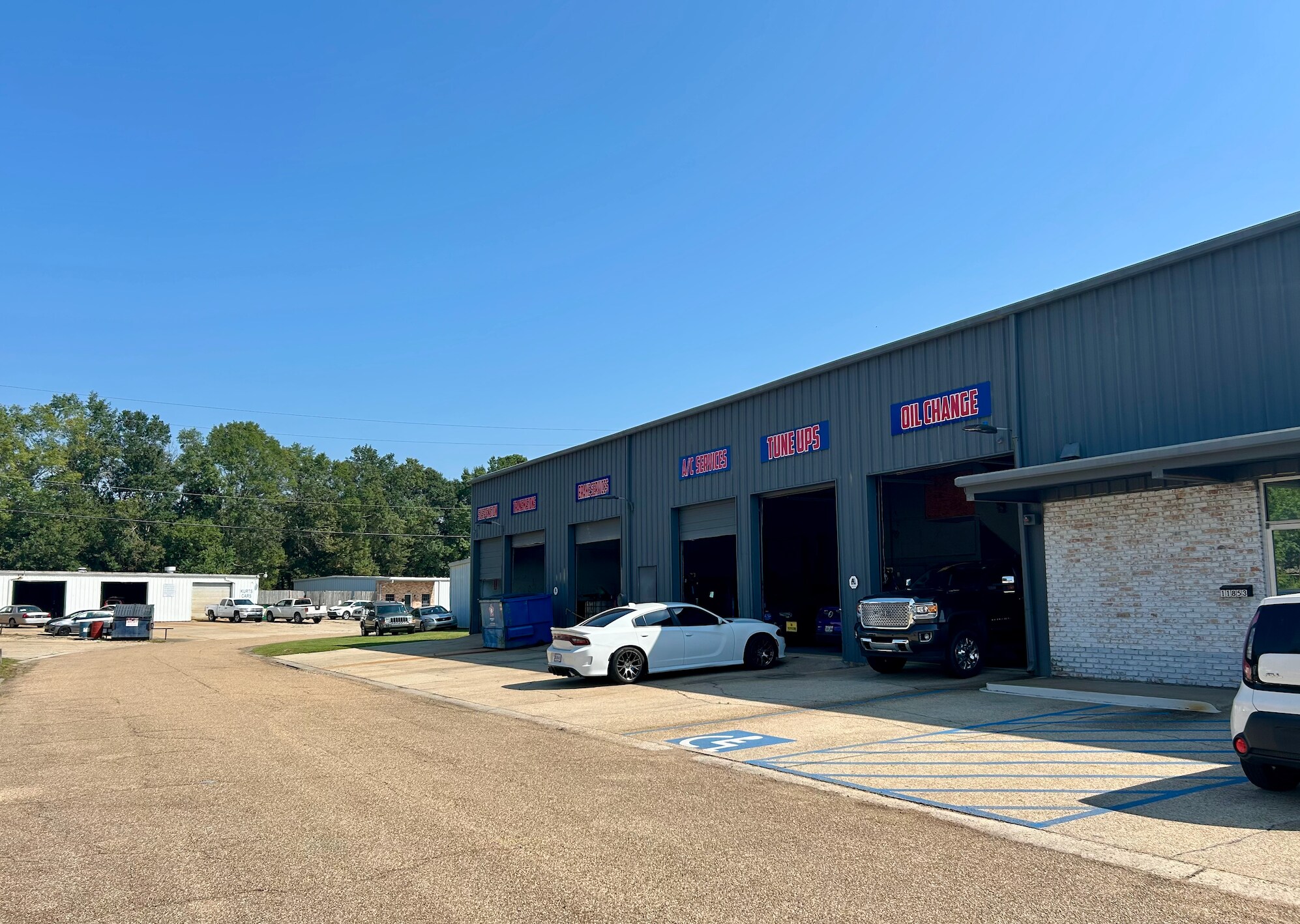 11859 Florida Blvd, Baton Rouge, LA for Rent