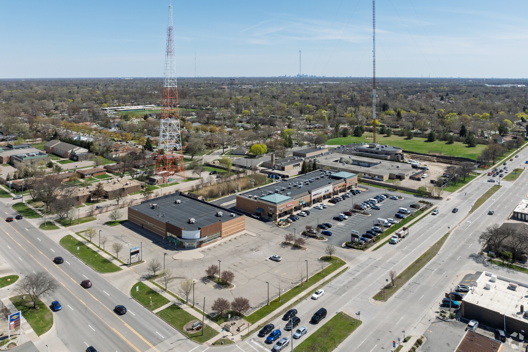 24700-24840 Greenfield Rd, Oak Park, MI for Rent