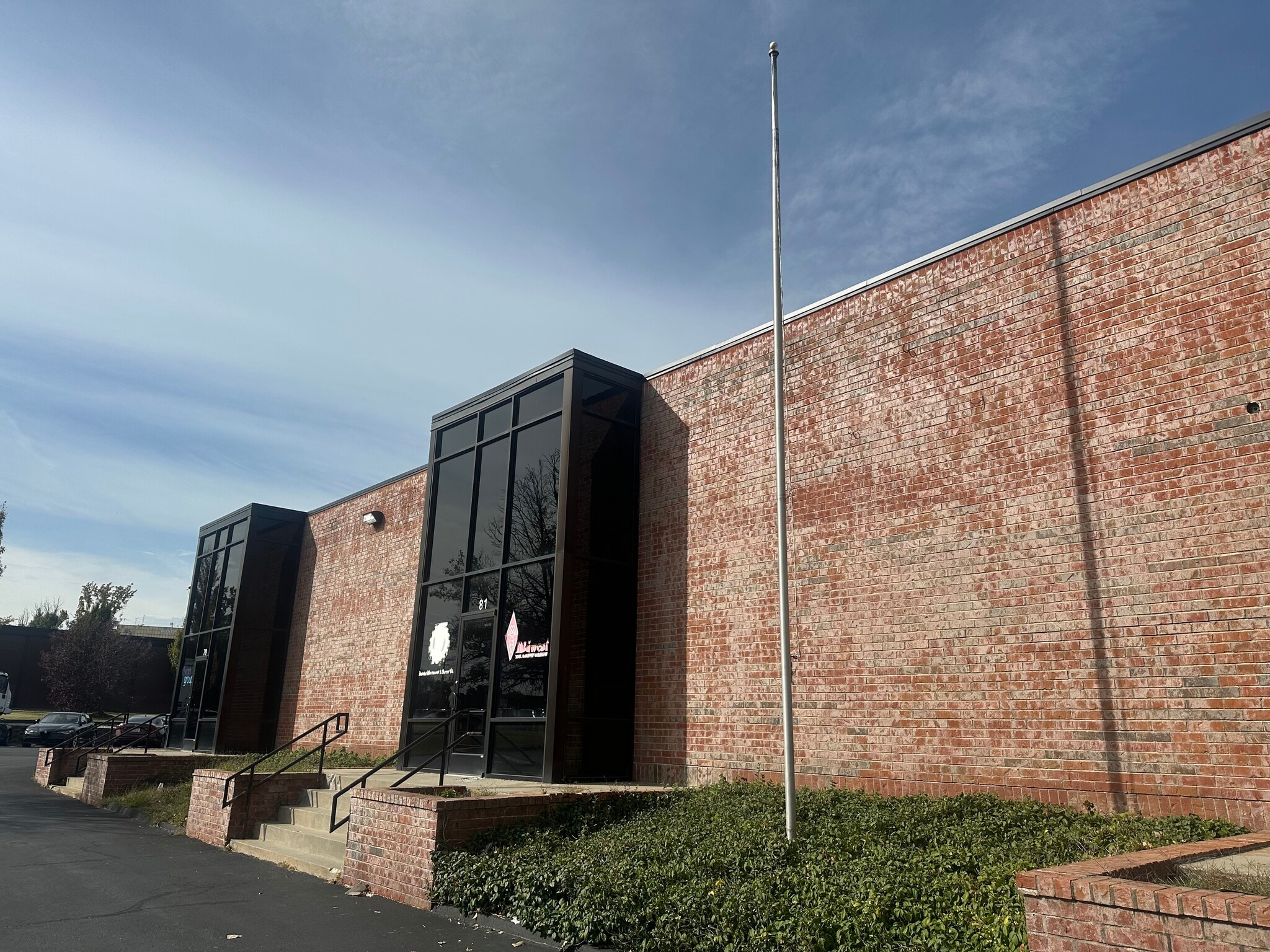 79-85 Weldon Pky, Maryland Heights, MO for Rent