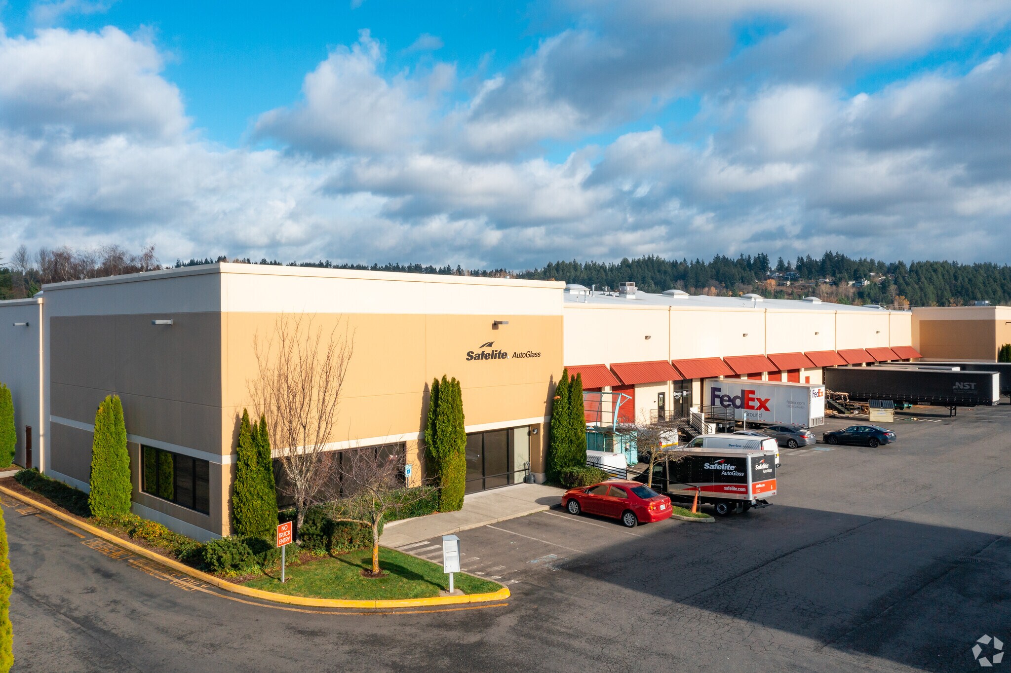 938 Valley Ave NW, Puyallup, WA for Rent