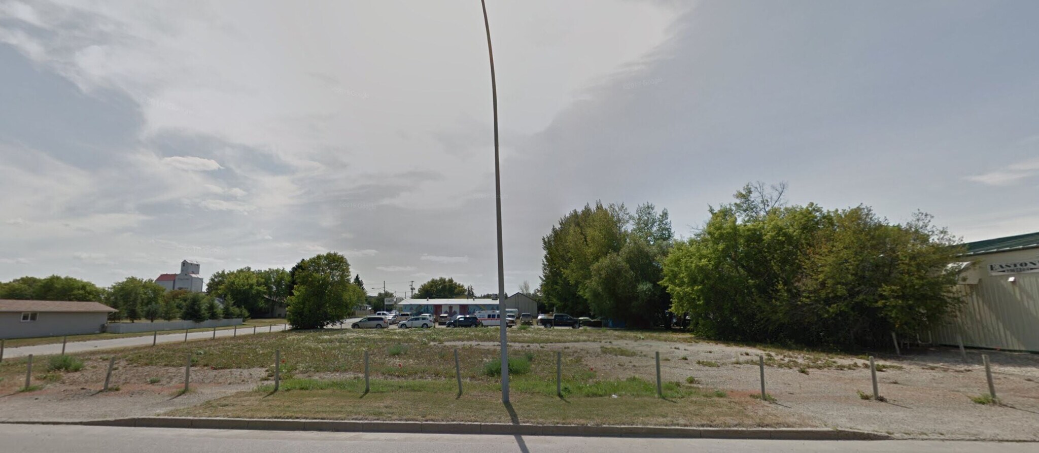 609 Park Avenue (Hwy #1), Moosomin, SK for Sale