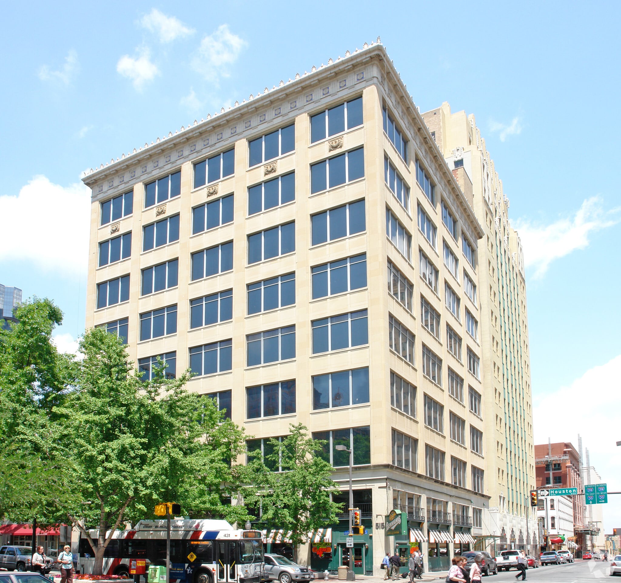 515 Houston St, Fort Worth, TX for Rent