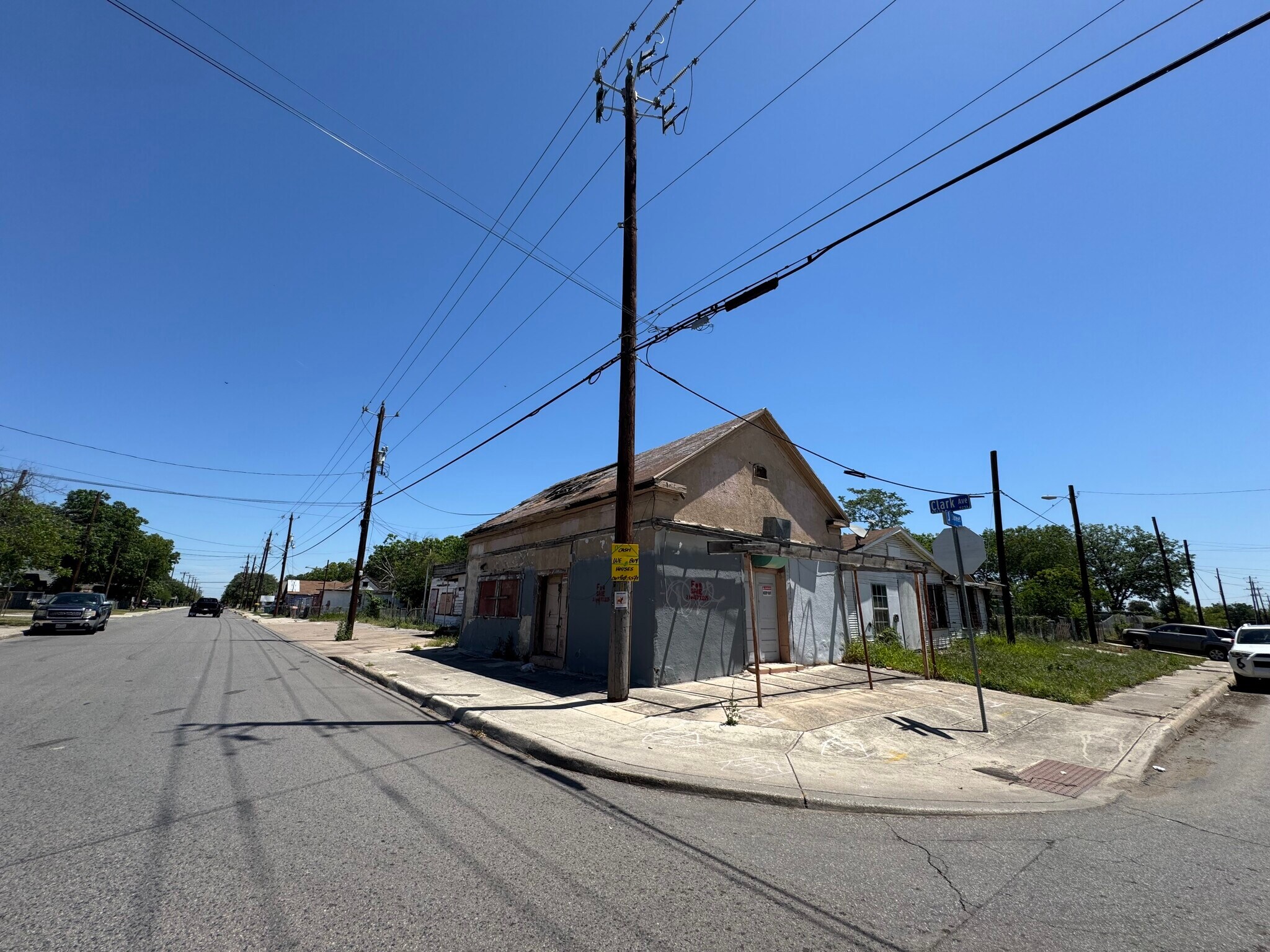 910-920 Clark Ave, San Antonio, TX for Sale