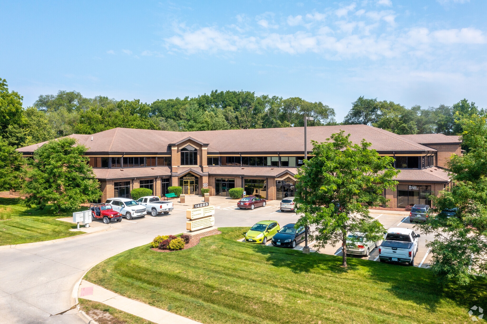 14225 University Ave, Waukee, IA for Rent