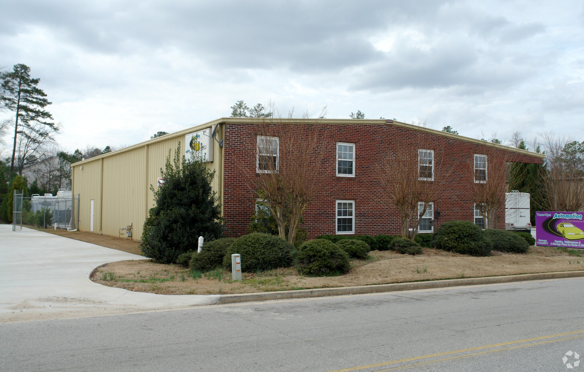 160 Industrial Way Fayetteville, GA 30215 Industrial Property for Lease on