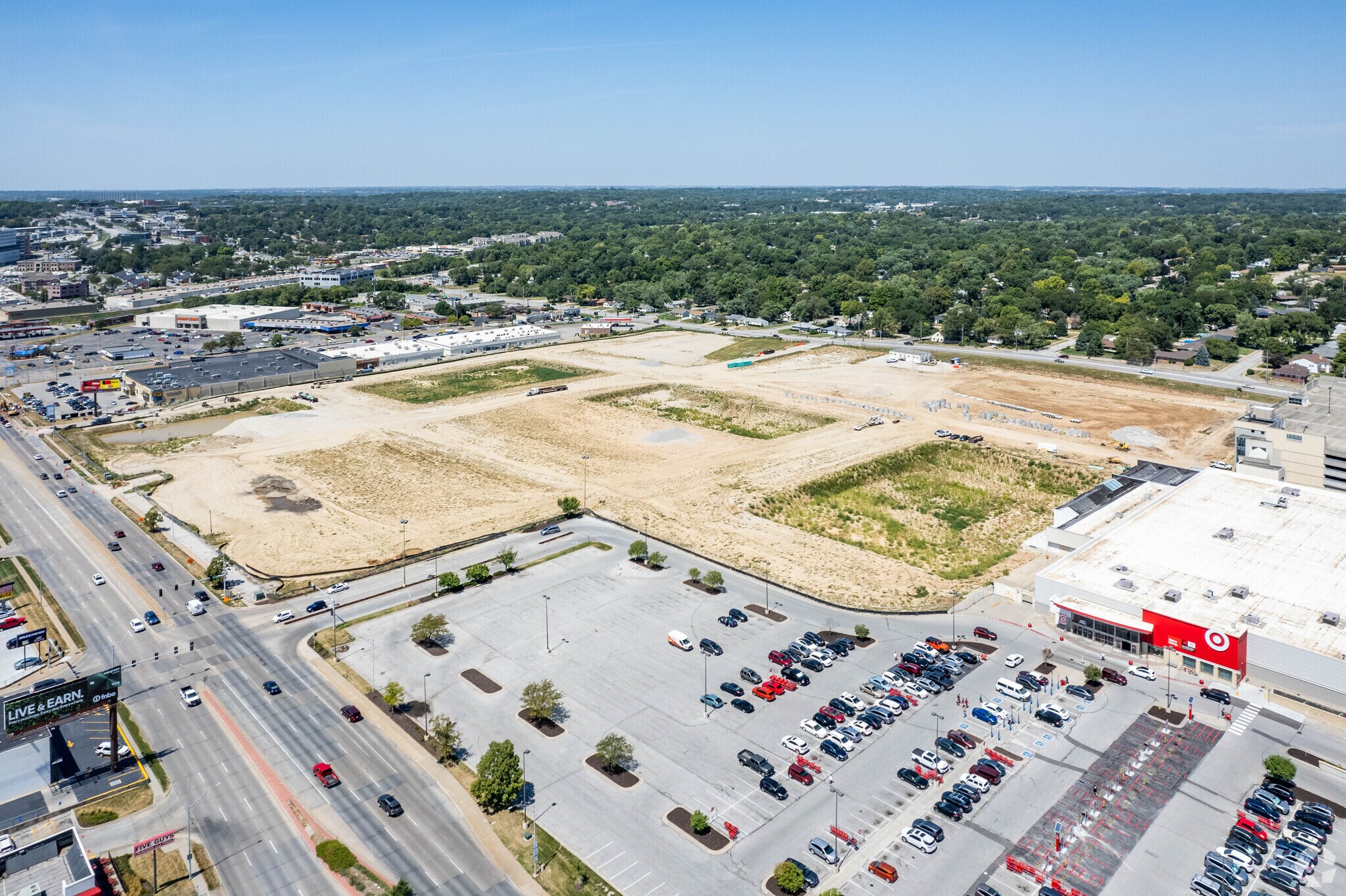 7400 Dodge St, Omaha, NE for Rent