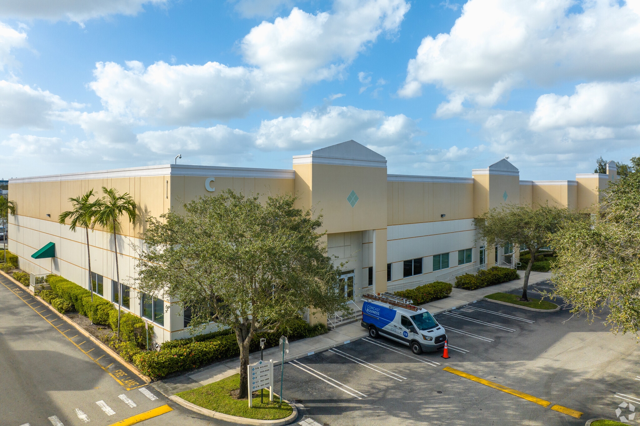 935 NW 31st Ave, Pompano Beach, FL for Rent
