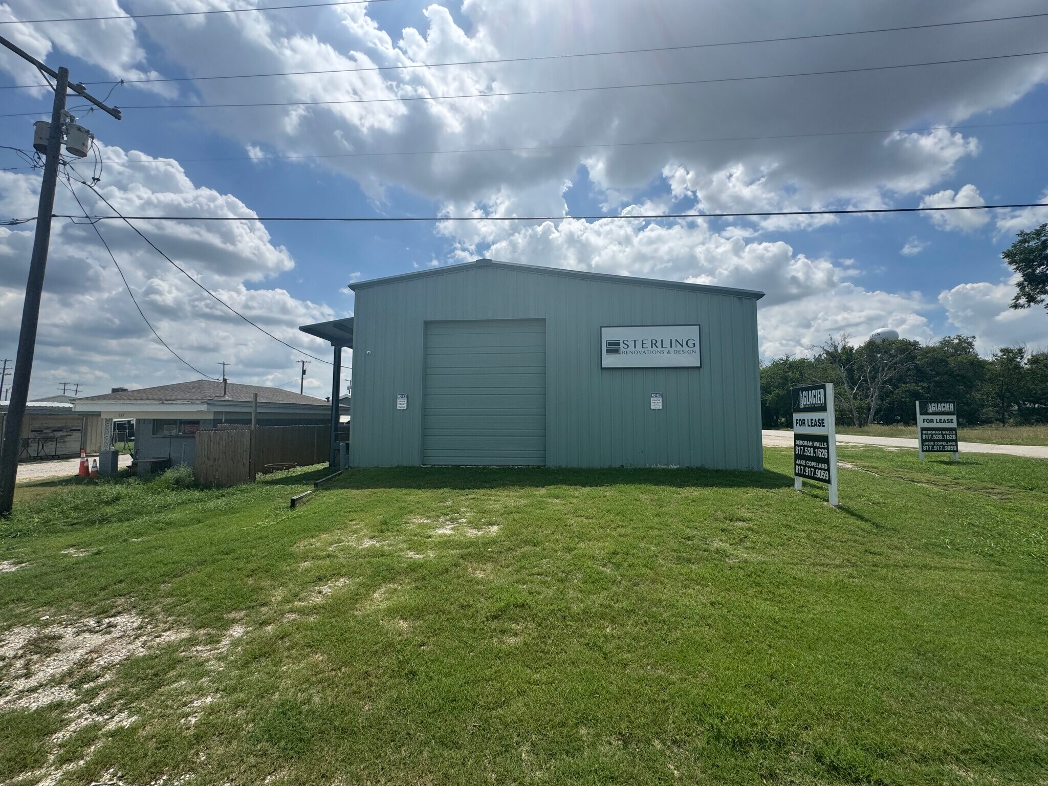 121 W 6th St, Justin, TX for Sale