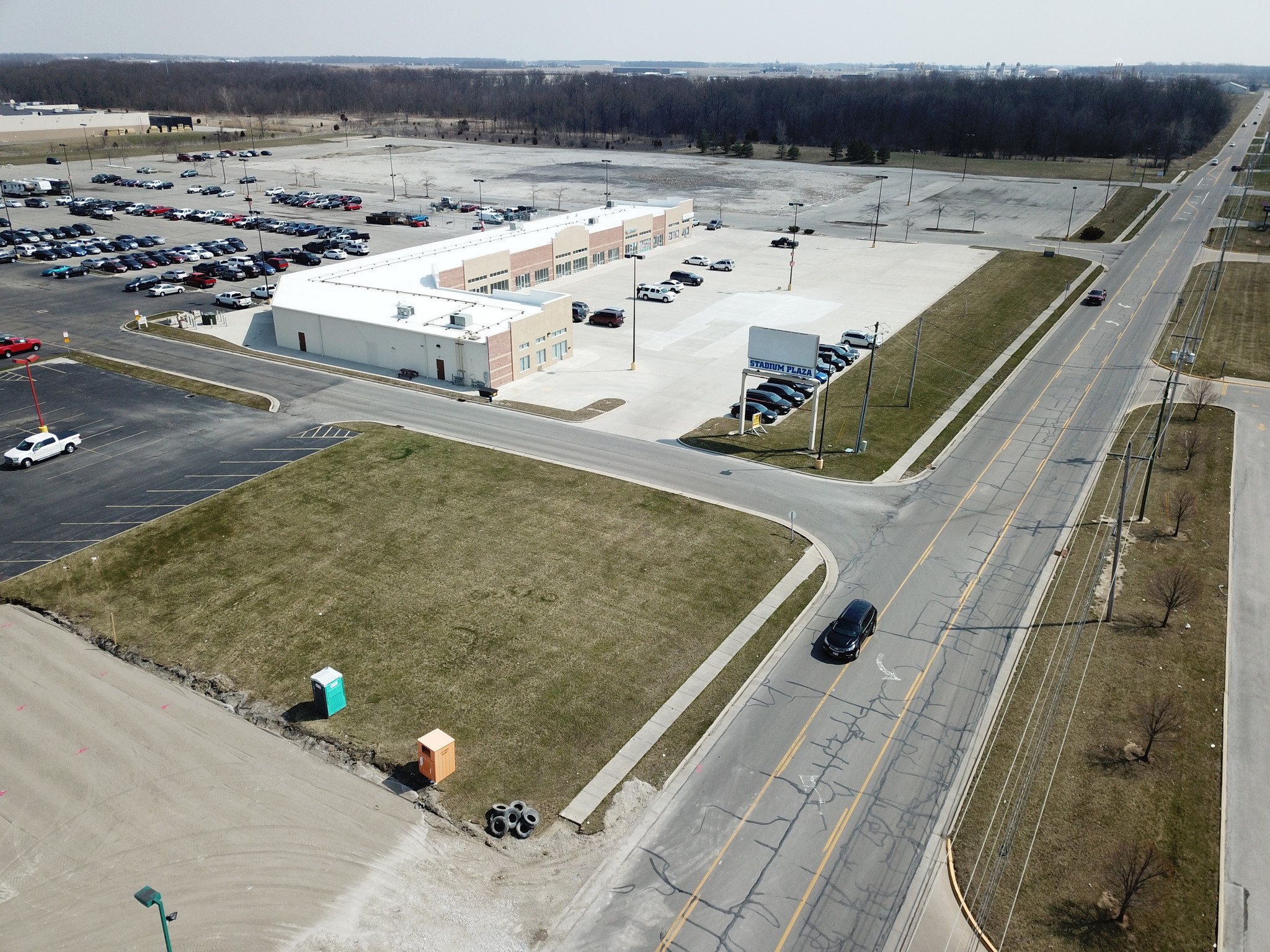 57 Stadium Dr, Defiance, OH for Sale