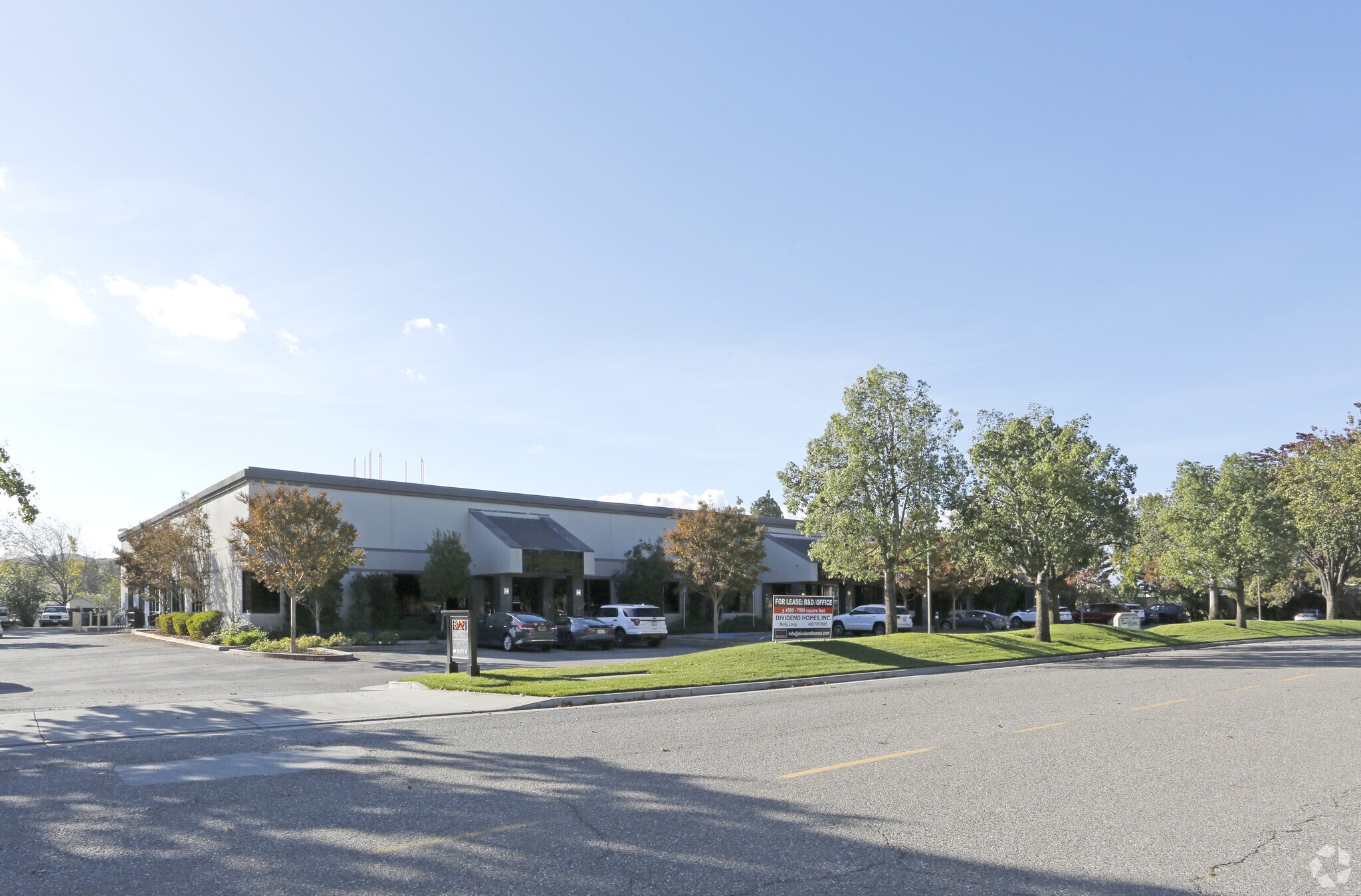 385-445 Woodview Ave, Morgan Hill, CA for Sale