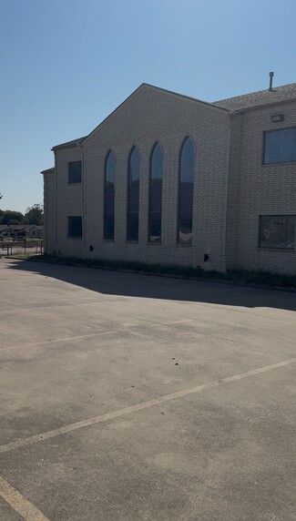 Fort Worth, TX Office/Retail - 2700 South Fwy