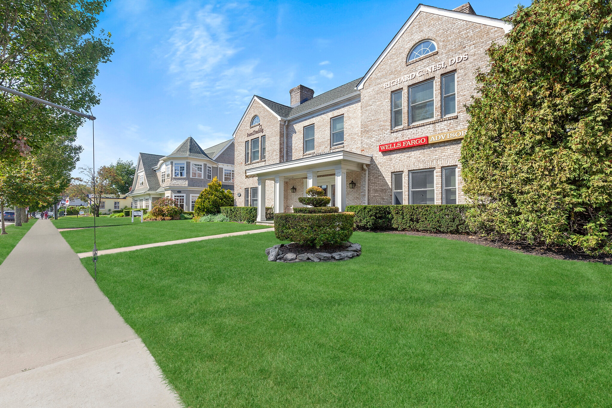 67 Hampton Rd Southampton, NY 11968 Office Property for Lease on