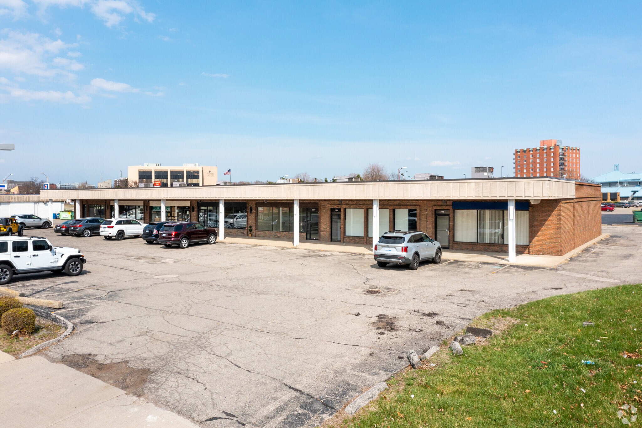 3351-3363 3rd St, Wyandotte, MI for Rent