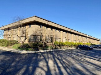 Lansing, MI Office - 913 W Holmes Rd