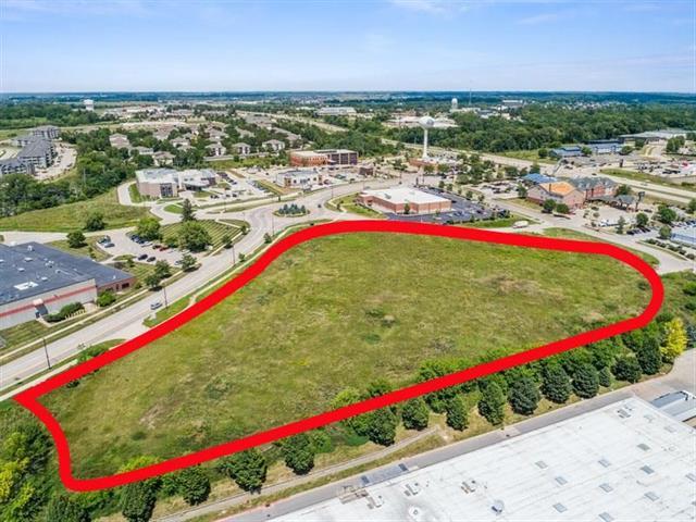 2800 Heartland Dr, Coralville, IA for Sale