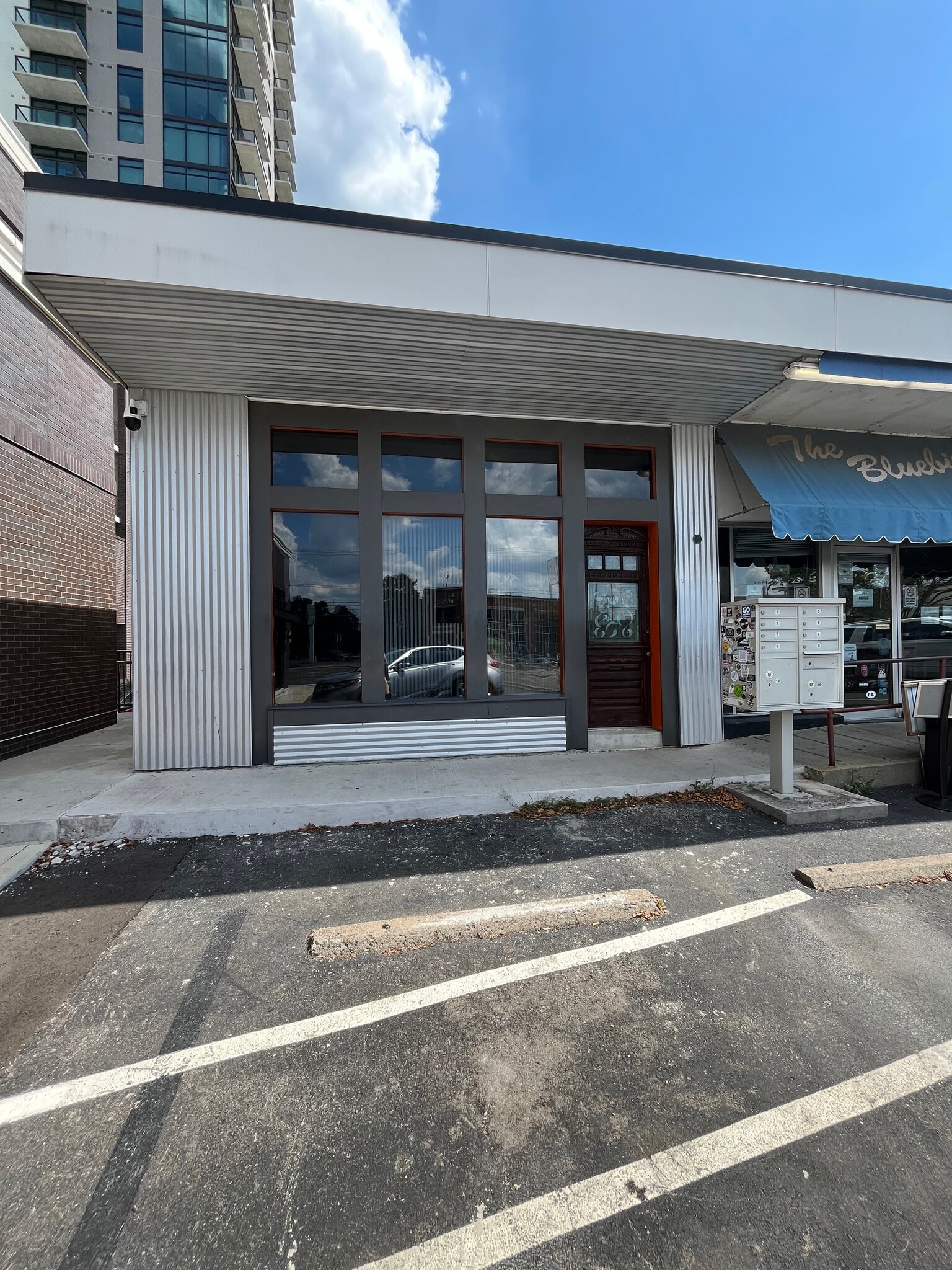 4104 Hillsboro Pike, Nashville, TN for Sale