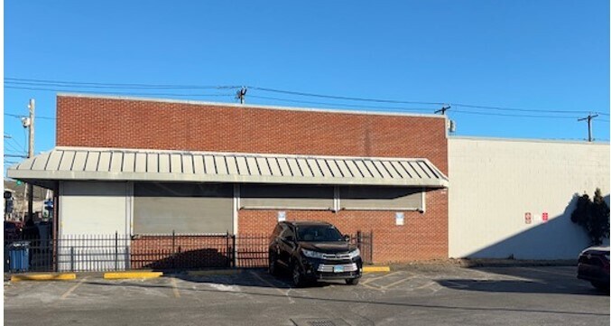 1060 E Main St, Bridgeport, CT for Rent